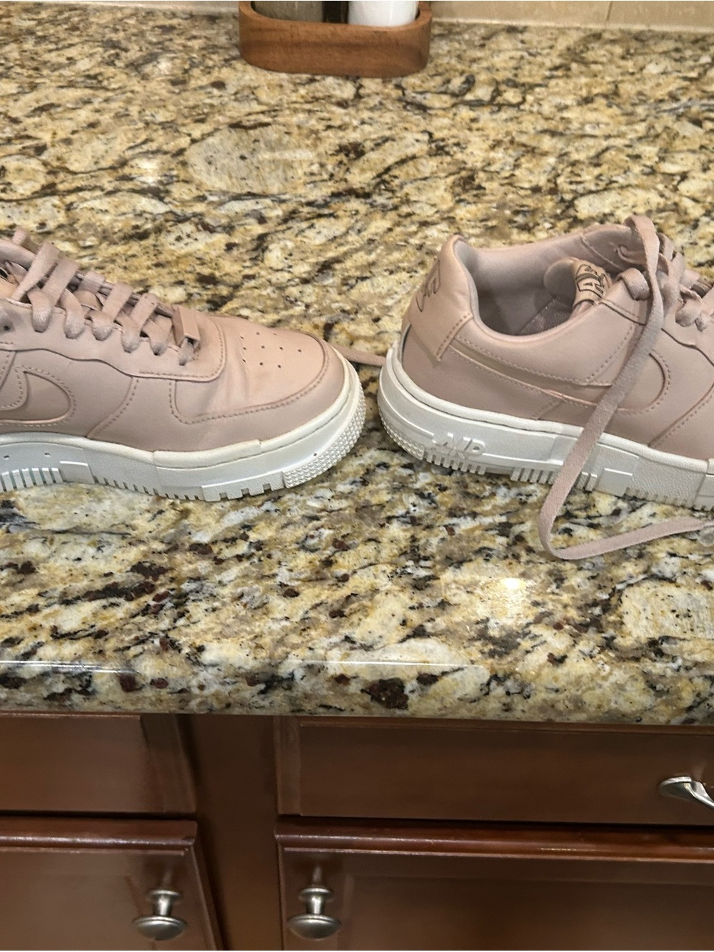 Nike Air Force 1 Pixel Athletic Lace Up Platform Shoe Women’ 6.5 Beige Pink - Picture 4 of 9